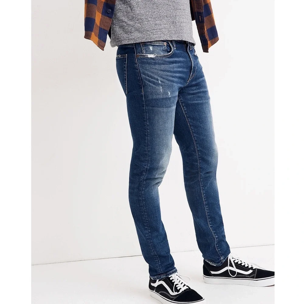 Madewell Athletic Enid Blue Wash Men's Slim Jeans - Picture 3 of 15